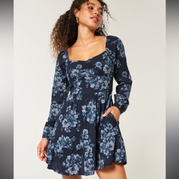 Hollister Dresses & Skirts - NWT hollister blue floral mini dress puff sleeves XS